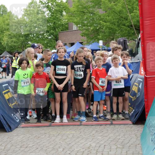 10.05.2026 - 8. Wedeler Halbmarathon Yannick Fuchs http://msf.ph/oto/9734581 10.05.2026 12:44:08 Ziel  meine-sportfotos.de