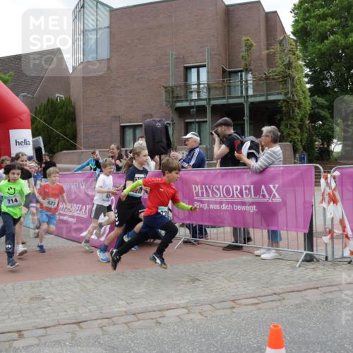 10.05.2026 - 8. Wedeler Halbmarathon Yannick Fuchs http://msf.ph/oto/9734654 10.05.2026 12:44:59 Ziel  meine-sportfotos.de