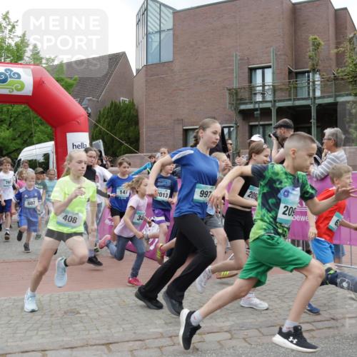 10.05.2026 - 8. Wedeler Halbmarathon Yannick Fuchs http://msf.ph/oto/9734665 10.05.2026 12:44:59 Ziel  meine-sportfotos.de