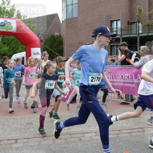 10.05.2026 - 8. Wedeler Halbmarathon Yannick Fuchs http://msf.ph/oto/9734691 10.05.2026 12:45:01 Ziel  meine-sportfotos.de