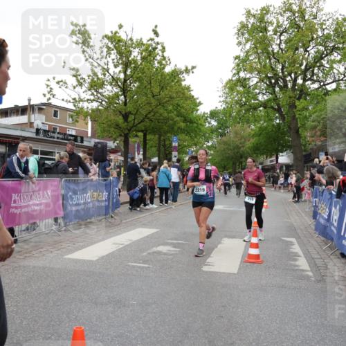 10.05.2026 - 8. Wedeler Halbmarathon Yannick Fuchs http://msf.ph/oto/9734743 10.05.2026 12:45:11 Ziel  meine-sportfotos.de