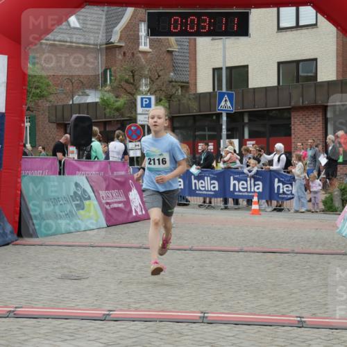 10.05.2026 - 8. Wedeler Halbmarathon Yannick Fuchs http://msf.ph/oto/9734978 10.05.2026 12:48:08 Ziel 346, 408, 795, 824, 2116 meine-sportfotos.de