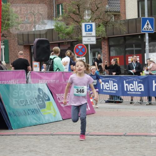 10.05.2026 - 8. Wedeler Halbmarathon Yannick Fuchs http://msf.ph/oto/9735005 10.05.2026 12:48:12 Ziel 346, 408, 795, 2013, 2116 meine-sportfotos.de