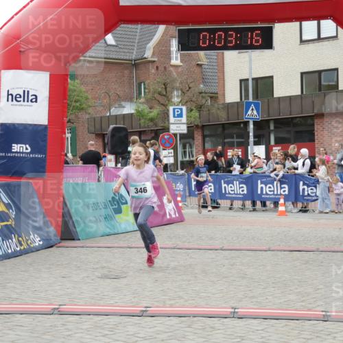 10.05.2026 - 8. Wedeler Halbmarathon Yannick Fuchs http://msf.ph/oto/9735011 10.05.2026 12:48:12 Ziel 346, 408, 795, 2013, 2116 meine-sportfotos.de