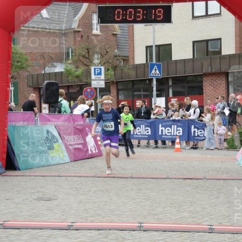 10.05.2026 - 8. Wedeler Halbmarathon Yannick Fuchs http://msf.ph/oto/9735030 10.05.2026 12:48:15 Ziel 346, 408, 714, 2013 meine-sportfotos.de