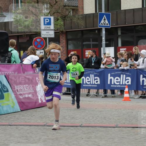 10.05.2026 - 8. Wedeler Halbmarathon Yannick Fuchs http://msf.ph/oto/9735034 10.05.2026 12:48:15 Ziel 346, 408, 714, 2013 meine-sportfotos.de