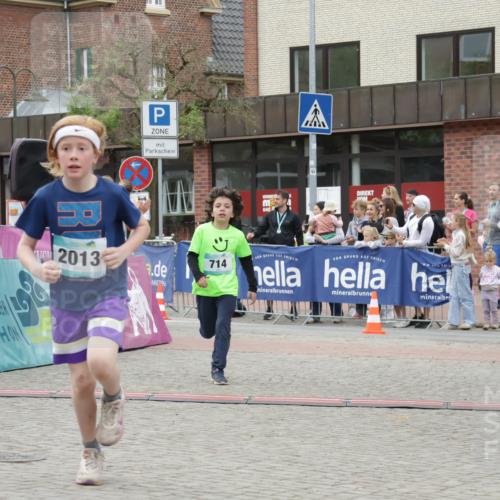 10.05.2026 - 8. Wedeler Halbmarathon Yannick Fuchs http://msf.ph/oto/9735044 10.05.2026 12:48:16 Ziel 346, 714, 2013, 2172 meine-sportfotos.de