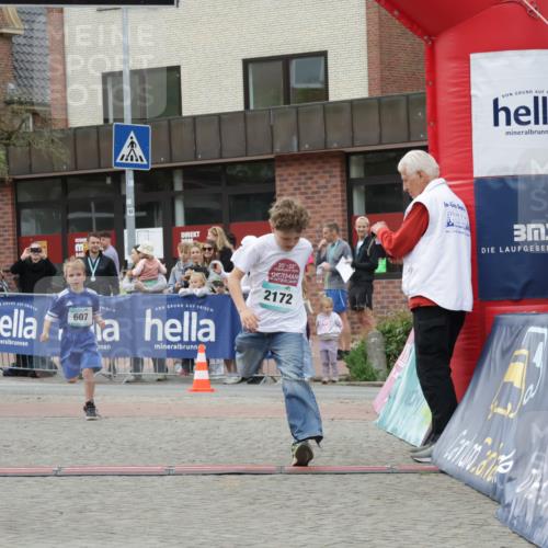 10.05.2026 - 8. Wedeler Halbmarathon Yannick Fuchs http://msf.ph/oto/9735069 10.05.2026 12:48:19 Ziel 607, 714, 2013, 2172 meine-sportfotos.de