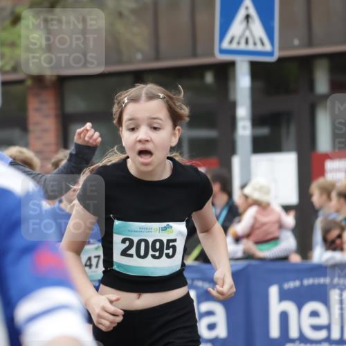 10.05.2026 - 8. Wedeler Halbmarathon Yannick Fuchs http://msf.ph/oto/9735096 10.05.2026 12:48:25 Ziel 147, 607, 609, 728, 2095, 2172 meine-sportfotos.de