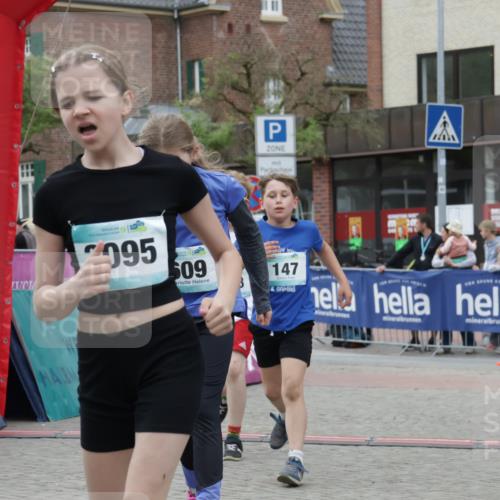 10.05.2026 - 8. Wedeler Halbmarathon Yannick Fuchs http://msf.ph/oto/9735108 10.05.2026 12:48:27 Ziel 147, 607, 609, 728, 2095 meine-sportfotos.de