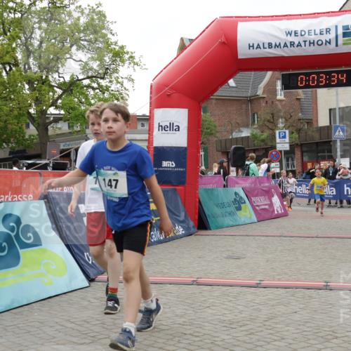 10.05.2026 - 8. Wedeler Halbmarathon Yannick Fuchs http://msf.ph/oto/9735134 10.05.2026 12:48:30 Ziel 147, 519, 609, 728, 2066, 2095, 2150 meine-sportfotos.de