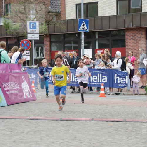 10.05.2026 - 8. Wedeler Halbmarathon Yannick Fuchs http://msf.ph/oto/9735138 10.05.2026 12:48:32 Ziel 147, 519, 728, 2054, 2063, 2066, 2150, 2170 meine-sportfotos.de