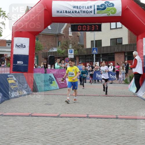 10.05.2026 - 8. Wedeler Halbmarathon Yannick Fuchs http://msf.ph/oto/9735157 10.05.2026 12:48:33 Ziel 197, 519, 728, 2054, 2063, 2066, 2150, 2170 meine-sportfotos.de