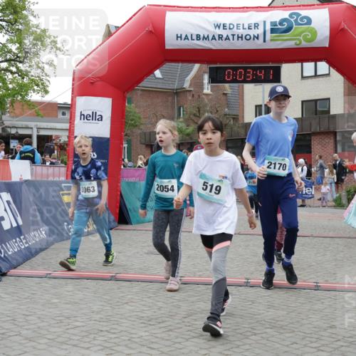 10.05.2026 - 8. Wedeler Halbmarathon Yannick Fuchs http://msf.ph/oto/9735196 10.05.2026 12:48:38 Ziel 148, 197, 519, 2054, 2063, 2066, 2110, 2150, 2170 meine-sportfotos.de