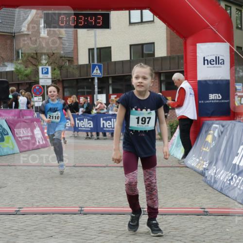 10.05.2026 - 8. Wedeler Halbmarathon Yannick Fuchs http://msf.ph/oto/9735205 10.05.2026 12:48:39 Ziel 148, 197, 519, 2054, 2063, 2066, 2110, 2150, 2170 meine-sportfotos.de