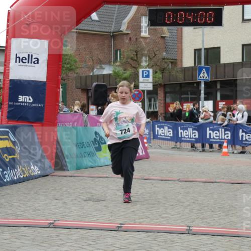 10.05.2026 - 8. Wedeler Halbmarathon Yannick Fuchs http://msf.ph/oto/9735305 10.05.2026 12:48:56 Ziel 724 meine-sportfotos.de