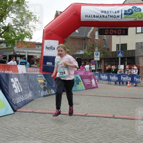 10.05.2026 - 8. Wedeler Halbmarathon Yannick Fuchs http://msf.ph/oto/9735316 10.05.2026 12:48:57 Ziel 724 meine-sportfotos.de