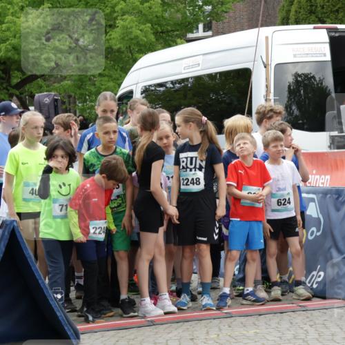 10.05.2026 - 8. Wedeler Halbmarathon Yannick Fuchs http://msf.ph/oto/9736725 10.05.2026 12:43:58 Ziel 724, 40, 2054, 71, 2248, 624, 224, 256 meine-sportfotos.de