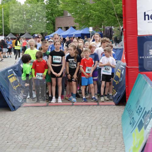 10.05.2026 - 8. Wedeler Halbmarathon Yannick Fuchs http://msf.ph/oto/9736733 10.05.2026 12:44:10 Ziel 08, 2095, 2249, 248, 623, 624 meine-sportfotos.de