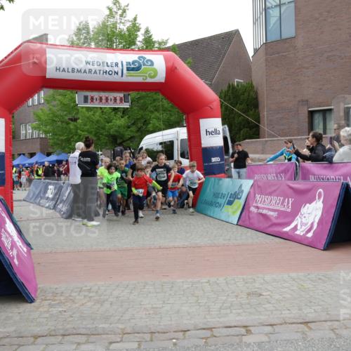 10.05.2026 - 8. Wedeler Halbmarathon Yannick Fuchs http://msf.ph/oto/9736757 10.05.2026 12:44:57 Ziel 2249, 2248 meine-sportfotos.de