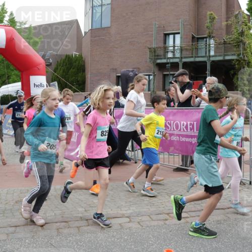 10.05.2026 - 8. Wedeler Halbmarathon Yannick Fuchs http://msf.ph/oto/9736788 10.05.2026 12:45:02 Ziel 12, 2063, 21, 205, 728, 215, 825, 85 meine-sportfotos.de