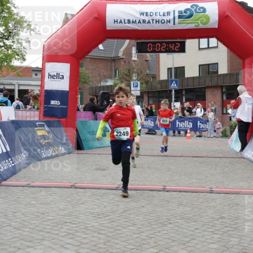 10.05.2026 - 8. Wedeler Halbmarathon Yannick Fuchs http://msf.ph/oto/9736832 10.05.2026 12:47:39 Ziel 30, 10, 02, 42, 623, 2249, 623, 624, 2093, 2249 meine-sportfotos.de