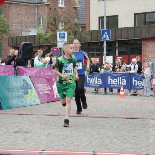 10.05.2026 - 8. Wedeler Halbmarathon Yannick Fuchs http://msf.ph/oto/9736849 10.05.2026 12:47:43 Ziel 2093, 97, 75, 16, 623, 624, 997, 2093, 2152, 2249 meine-sportfotos.de