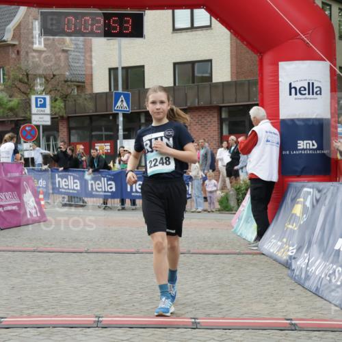 10.05.2026 - 8. Wedeler Halbmarathon Yannick Fuchs http://msf.ph/oto/9736869 10.05.2026 12:47:49 Ziel 76, 10, 02, 58, 2024, 2248, 997, 2093, 2152, 2248 meine-sportfotos.de