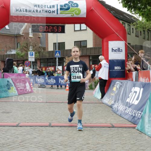 10.05.2026 - 8. Wedeler Halbmarathon Yannick Fuchs http://msf.ph/oto/9736872 10.05.2026 12:47:50 Ziel 76, 180, 02, 53, 2024, 2248, 796, 997, 2152, 2248 meine-sportfotos.de