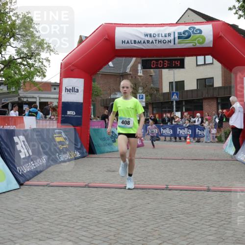 10.05.2026 - 8. Wedeler Halbmarathon Yannick Fuchs http://msf.ph/oto/9736932 10.05.2026 12:48:10 Ziel 30, 10, 03, 09, 408, 346, 408, 795, 824, 2116 meine-sportfotos.de