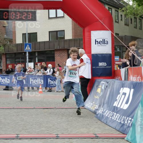10.05.2026 - 8. Wedeler Halbmarathon Yannick Fuchs http://msf.ph/oto/9736974 10.05.2026 12:48:20 Ziel 10, 03, 23, 714, 607, 2172, 21, 607, 714, 2013, 2172 meine-sportfotos.de