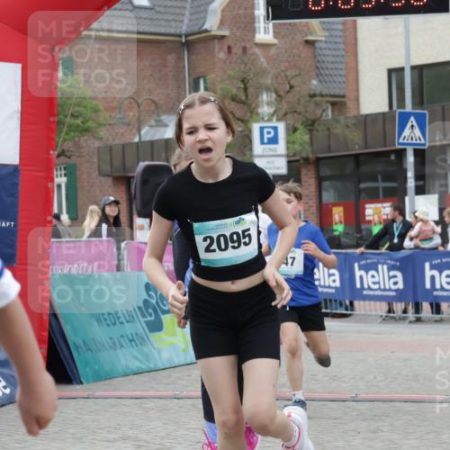 10.05.2026 - 8. Wedeler Halbmarathon Yannick Fuchs http://msf.ph/oto/9736988 10.05.2026 12:48:26 Ziel 75, 136, 2095, 701, 47, 147, 607, 609, 728, 2095, 2172 meine-sportfotos.de
