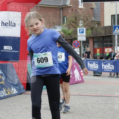 10.05.2026 - 8. Wedeler Halbmarathon Yannick Fuchs http://msf.ph/oto/9736994 10.05.2026 12:48:28 Ziel 609, 47, 147, 607, 609, 728, 2095 meine-sportfotos.de