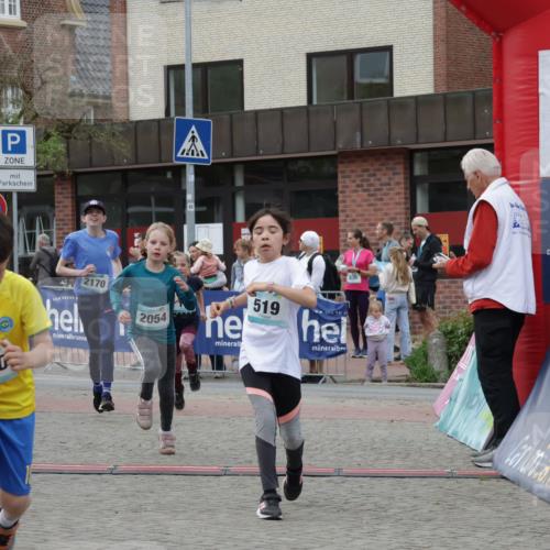 10.05.2026 - 8. Wedeler Halbmarathon Yannick Fuchs http://msf.ph/oto/9737018 10.05.2026 12:48:34 Ziel 20, 10, 2150, 2170, 2054, 519, 836, 197, 519, 2054, 2063, 2066, 2150, 2170 meine-sportfotos.de