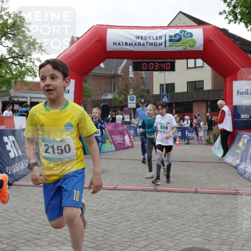 10.05.2026 - 8. Wedeler Halbmarathon Yannick Fuchs http://msf.ph/oto/9737027 10.05.2026 12:48:36 Ziel 2066, 30, 2150, 63, 10, 0, 03, 40, 519, 9, 054, 197, 519, 2054, 2063, 2066, 2110, 2150, 2170 meine-sportfotos.de