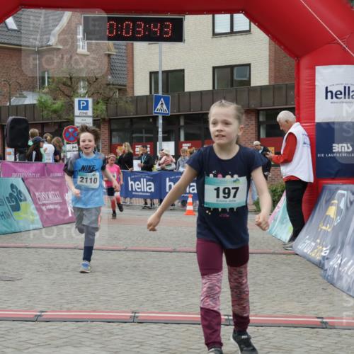 10.05.2026 - 8. Wedeler Halbmarathon Yannick Fuchs http://msf.ph/oto/9737040 10.05.2026 12:48:39 Ziel 0, 03, 43, 2110, 197, 148, 197, 519, 2054, 2063, 2066, 2110, 2150, 2170 meine-sportfotos.de