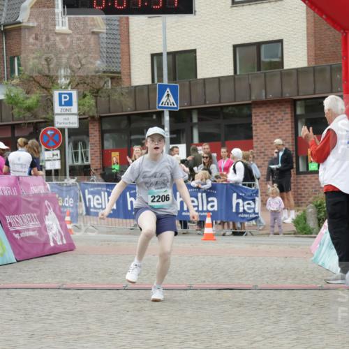 10.05.2026 - 8. Wedeler Halbmarathon Yannick Fuchs http://msf.ph/oto/9737129 10.05.2026 12:49:31 Ziel 2206, 2206 meine-sportfotos.de