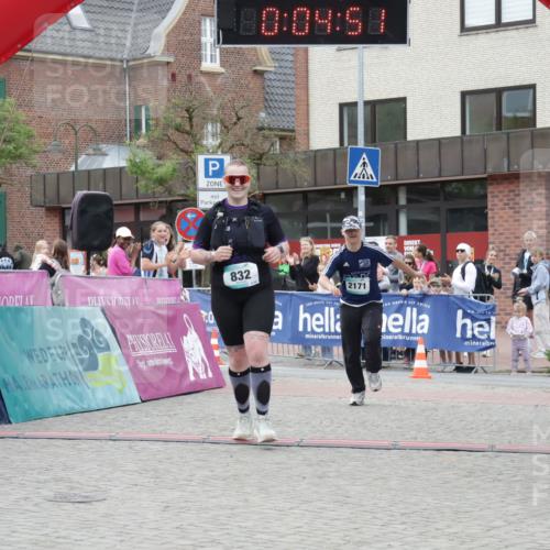 10.05.2026 - 8. Wedeler Halbmarathon Yannick Fuchs http://msf.ph/oto/9737149 10.05.2026 12:49:48 Ziel 180, 09, 58, 2171, 832, 832, 2171 meine-sportfotos.de