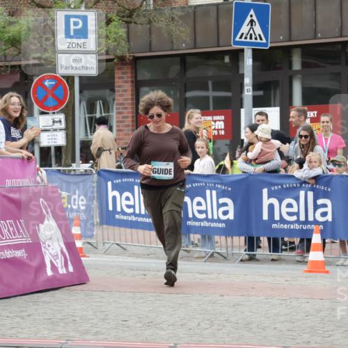 10.05.2026 - 8. Wedeler Halbmarathon Yannick Fuchs http://msf.ph/oto/9737163 10.05.2026 12:49:56 Ziel 75, 16, 2171 meine-sportfotos.de