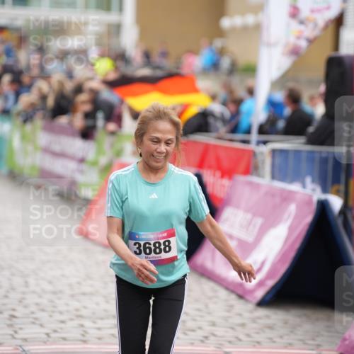 12.06.2026 - Holstenköstenlauf LAZAROV Photography http://msf.ph/oto/9737201 12.06.2026 18:12:34 Laufen 3688, 3689 meine-sportfotos.de