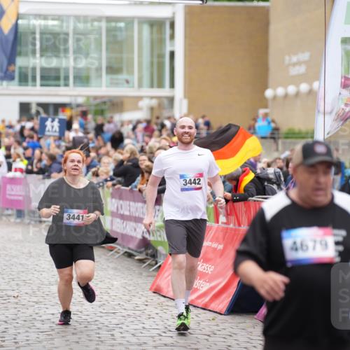 12.06.2026 - Holstenköstenlauf LAZAROV Photography http://msf.ph/oto/9737233 12.06.2026 18:11:54 Laufen 3441, 3442, 4679 meine-sportfotos.de