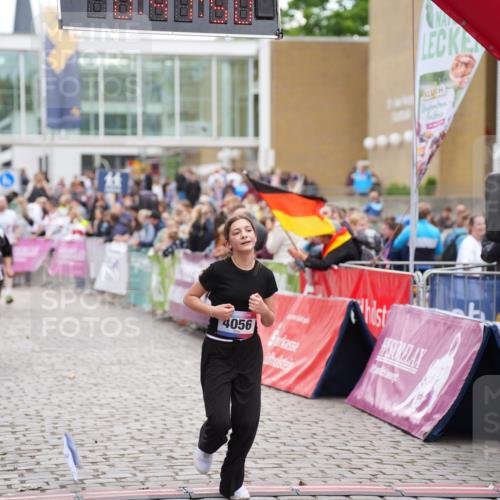 12.06.2026 - Holstenköstenlauf LAZAROV Photography http://msf.ph/oto/9737242 12.06.2026 18:11:48 Laufen 4056, 4643, 4679 meine-sportfotos.de