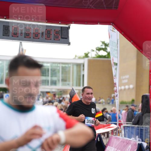 12.06.2026 - Holstenköstenlauf LAZAROV Photography http://msf.ph/oto/9737350 12.06.2026 18:08:03 Laufen 3580, 4135, 4494, 4495, 4703 meine-sportfotos.de