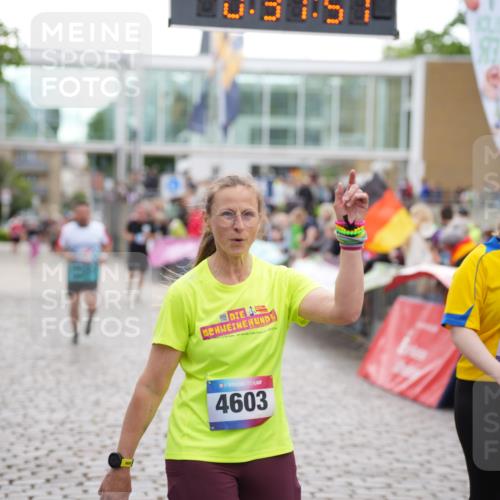 12.06.2026 - Holstenköstenlauf LAZAROV Photography http://msf.ph/oto/9737357 12.06.2026 18:07:55 Laufen 3581, 4024, 4603, 4703 meine-sportfotos.de