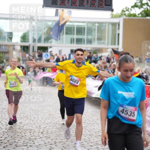 12.06.2026 - Holstenköstenlauf LAZAROV Photography http://msf.ph/oto/9737363 12.06.2026 18:07:51 Laufen 3581, 4022, 4024, 4493, 4535, 4603 meine-sportfotos.de