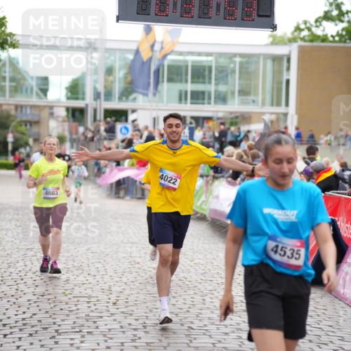 12.06.2026 - Holstenköstenlauf LAZAROV Photography http://msf.ph/oto/9737364 12.06.2026 18:07:51 Laufen 3581, 4022, 4024, 4493, 4535, 4603 meine-sportfotos.de