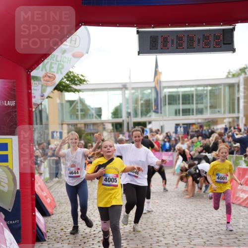 12.06.2026 - Holstenköstenlauf LAZAROV Photography http://msf.ph/oto/9737398 12.06.2026 18:07:20 Laufen 3030, 4001, 4005, 4644, 4646, 4908 meine-sportfotos.de