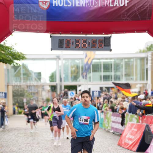 12.06.2026 - Holstenköstenlauf LAZAROV Photography http://msf.ph/oto/9737422 12.06.2026 18:06:54 Laufen 3129, 3941, 4100, 4199, 4395, 4396, 4627 meine-sportfotos.de