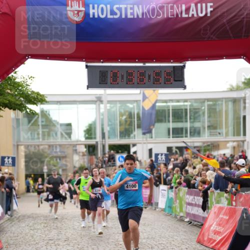 12.06.2026 - Holstenköstenlauf LAZAROV Photography http://msf.ph/oto/9737426 12.06.2026 18:06:53 Laufen 3129, 4100, 4199, 4395, 4396, 4627 meine-sportfotos.de