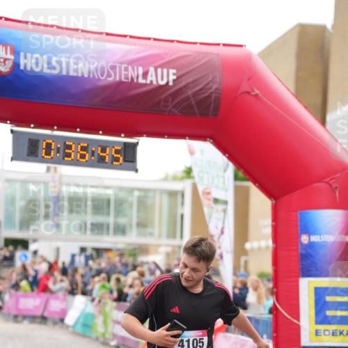 12.06.2026 - Holstenköstenlauf LAZAROV Photography http://msf.ph/oto/9737437 12.06.2026 18:06:43 Laufen 4006, 4105, 4140 meine-sportfotos.de